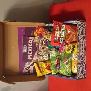 International Snack Box Universal Yums Mexico